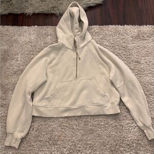 Brand new never worn LULU LEMON scuba !